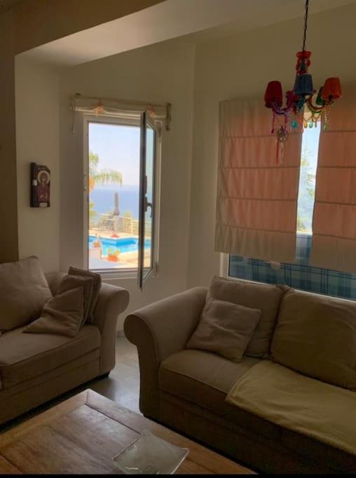 Marine'S Lux Villa:Golden Sunset Kalamata Exteriör bild